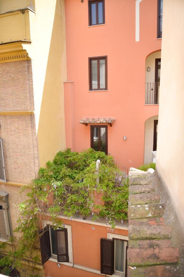 Fidia Palace Claudia'S Apartment Colosseo Rome Exterior photo