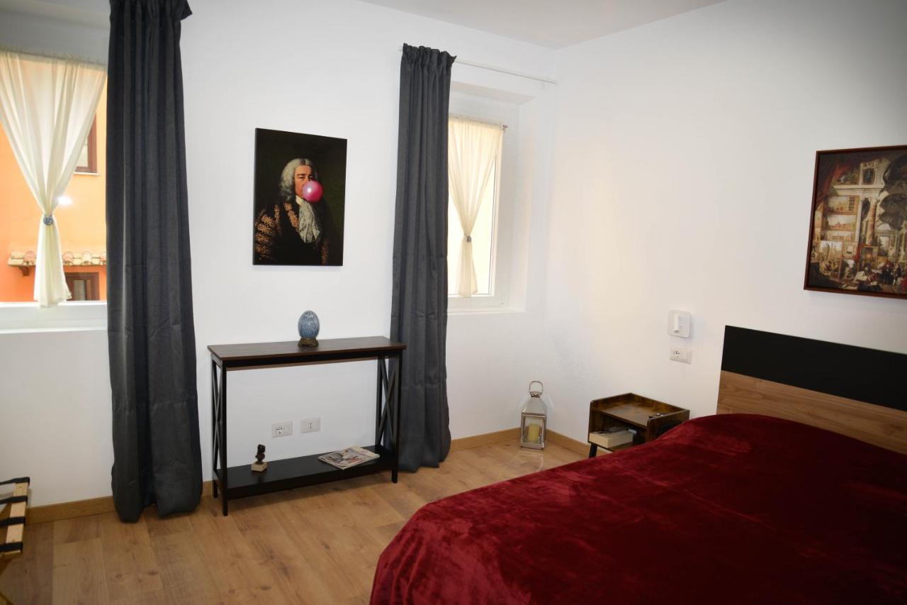 Fidia Palace Claudia'S Apartment Colosseo Rome Exterior photo