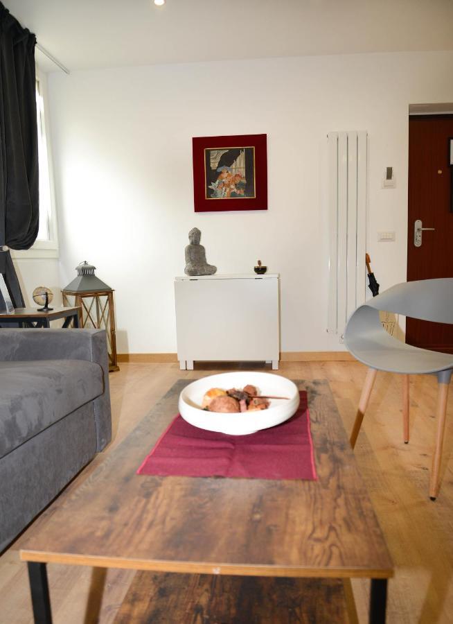 Fidia Palace Claudia'S Apartment Colosseo Rome Exterior photo